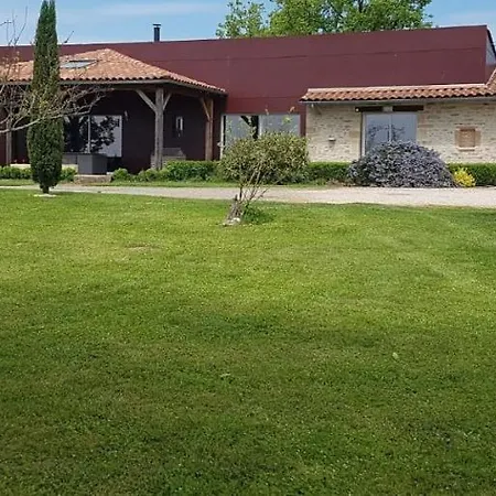 Paisible Avec Piscine Dom wakacyjny *