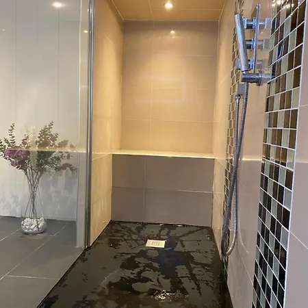 Paisible Avec Piscine